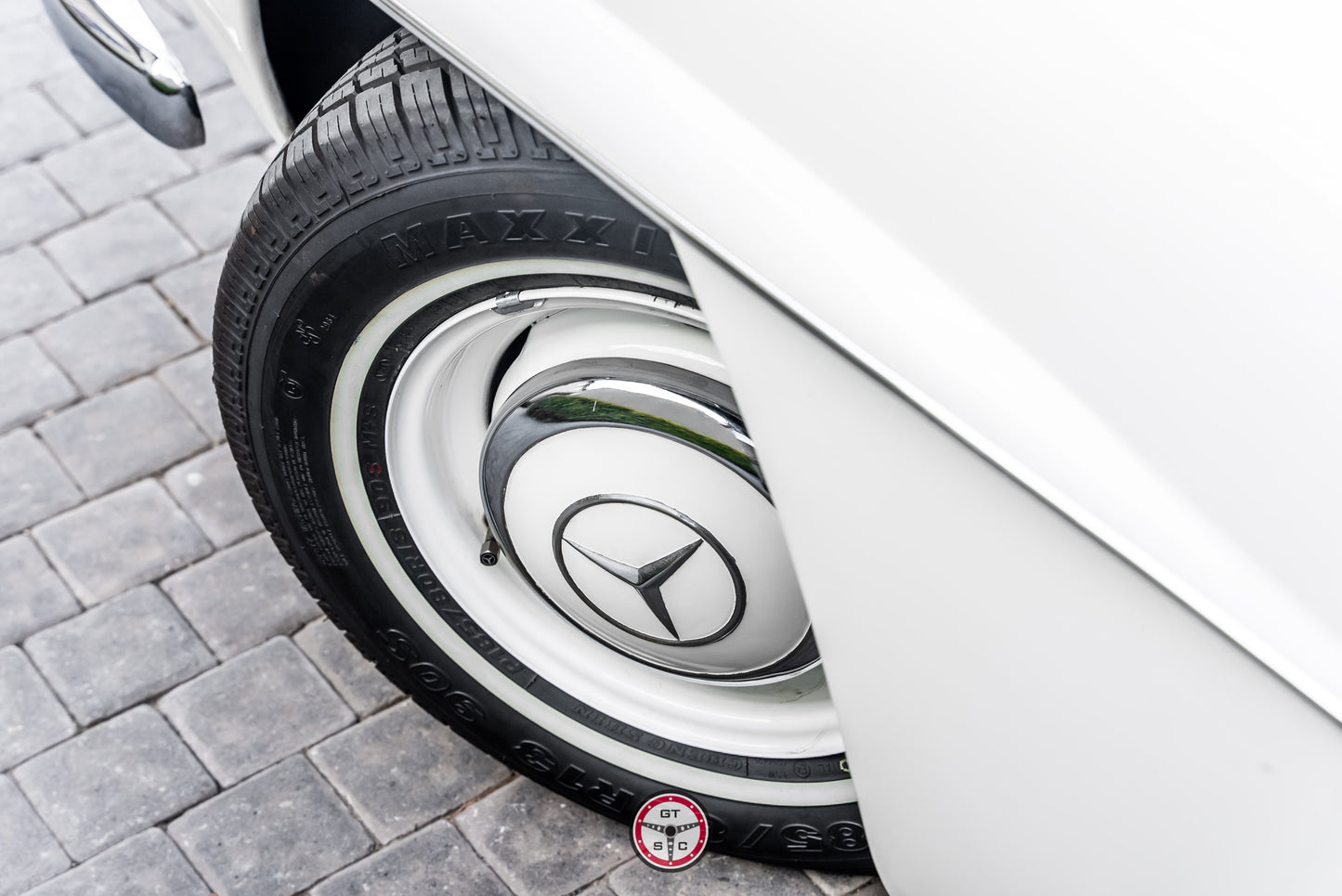 1962 Mercedes Benz 190SL (W121)