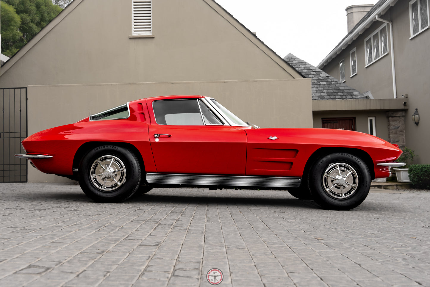 1963 Chevrolet Corvette Split Window Sting Ray C2 Coupe'