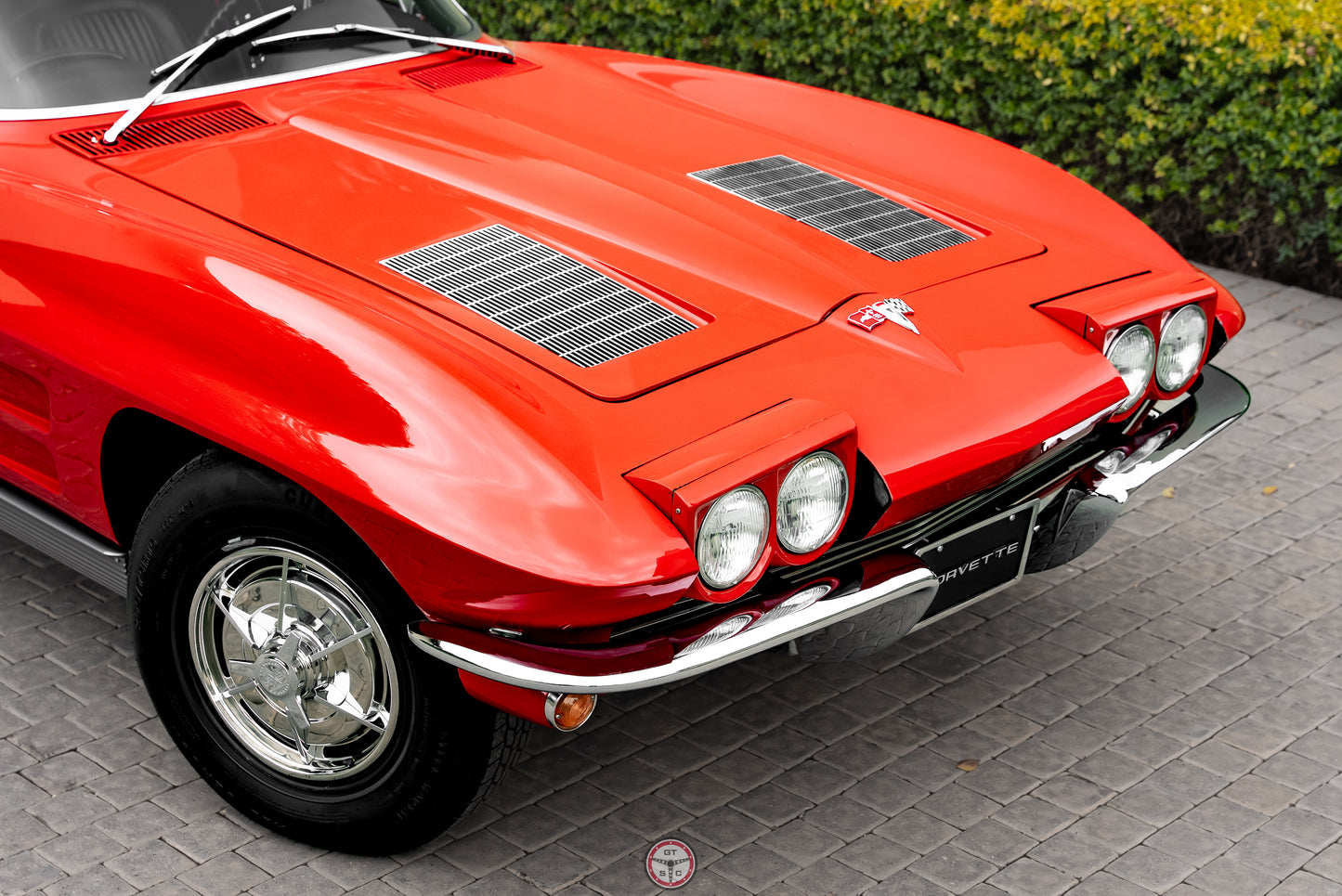 1963 Chevrolet Corvette Split Window Sting Ray C2 Coupe'