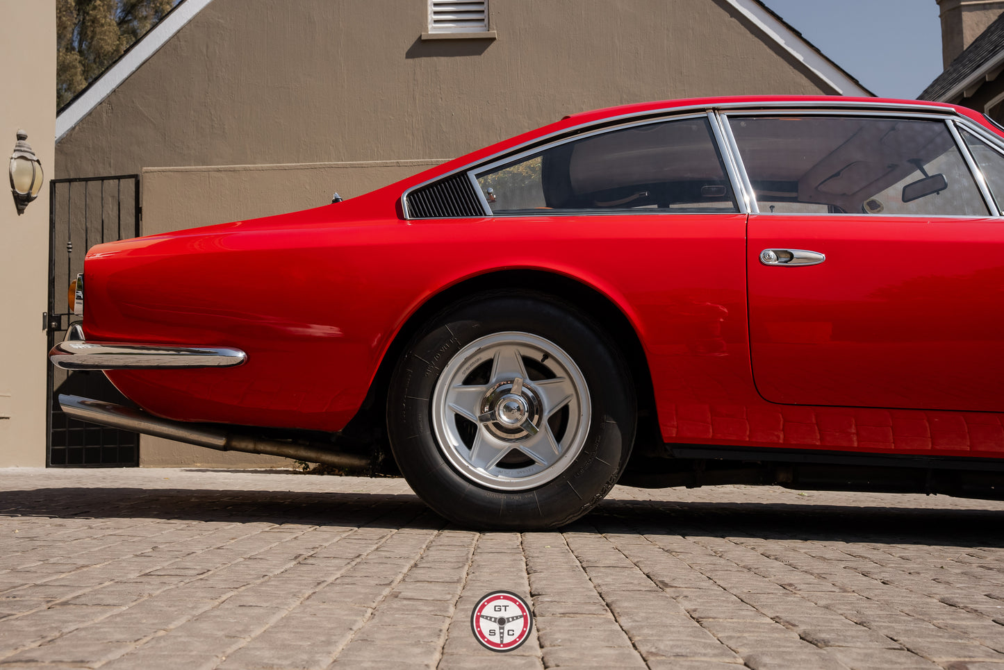 Ferrari 365GT 2+2