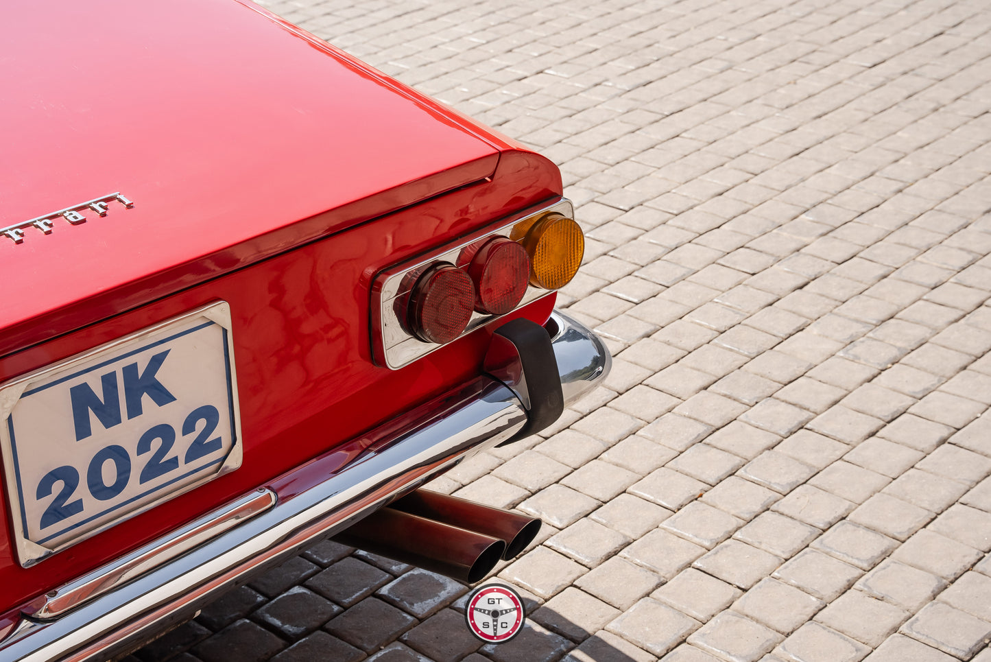 Ferrari 365GT 2+2