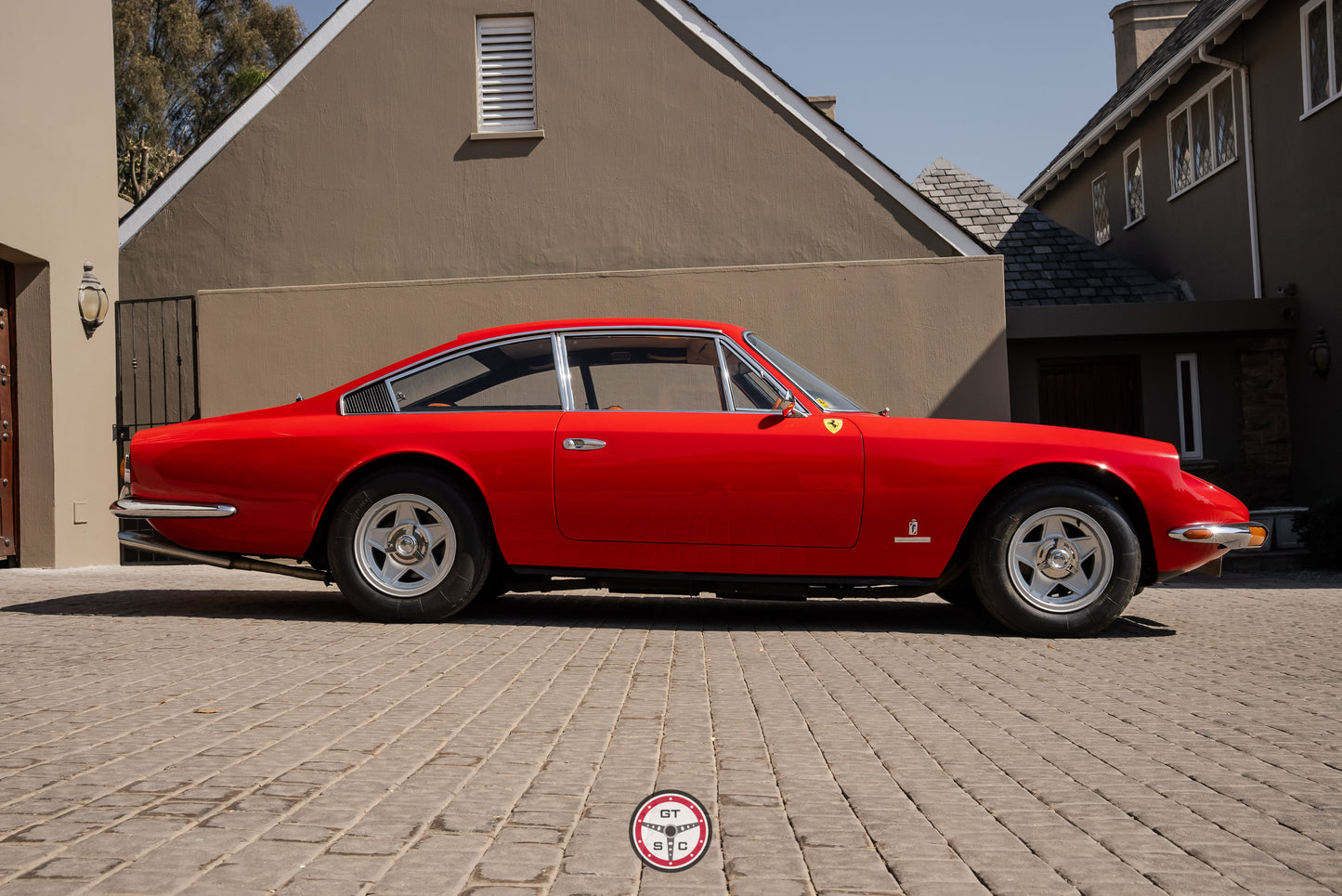 Ferrari 365GT 2+2