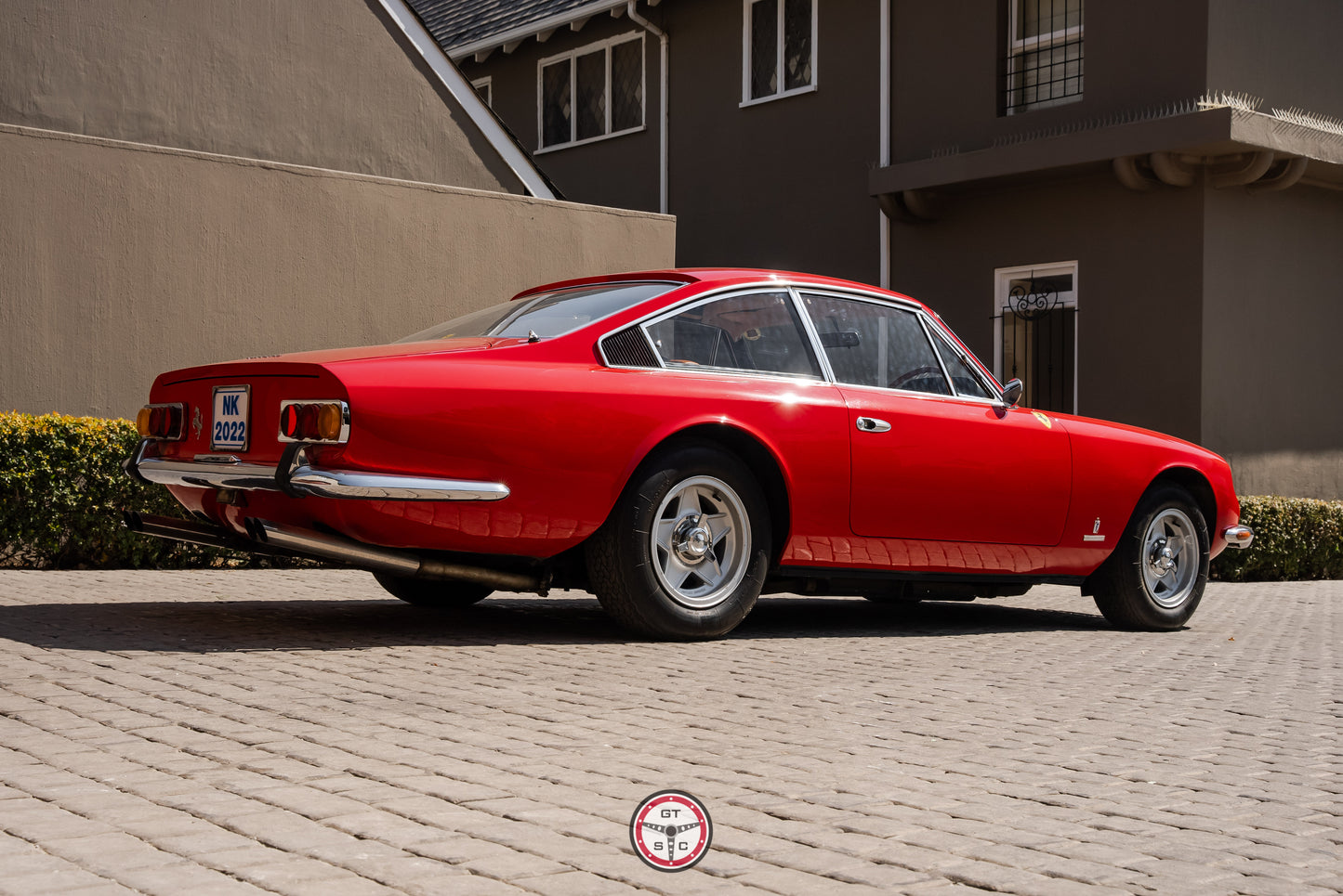 Ferrari 365GT 2+2