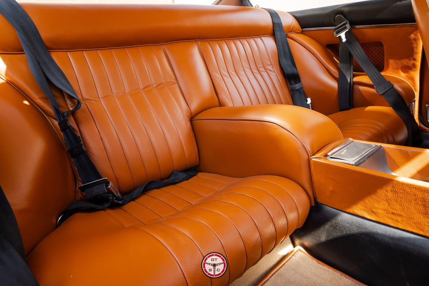 Ferrari 365GT 2+2