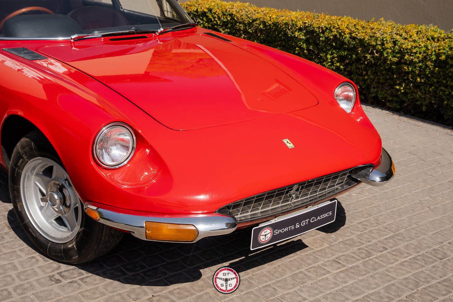 Ferrari 365GT 2+2