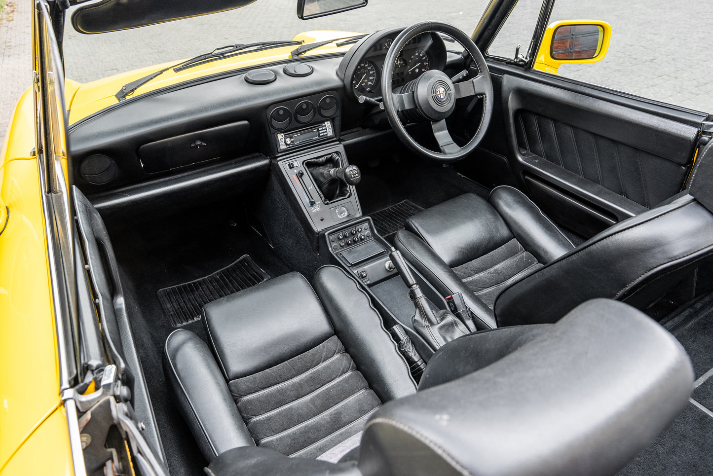1992 Alfa Romeo 2000 Spider Veloce Series 4