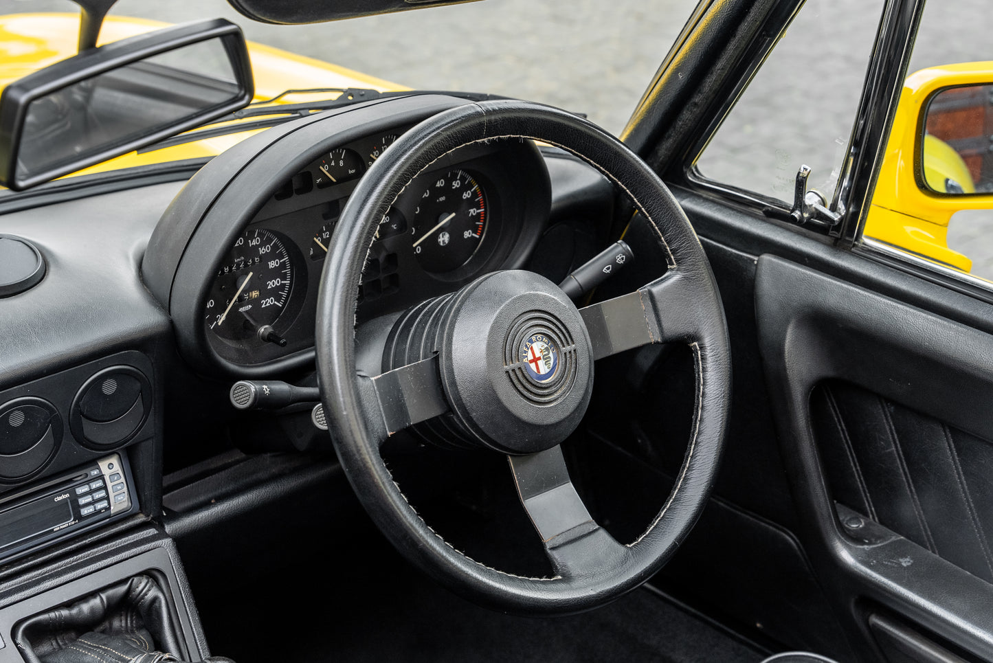 1992 Alfa Romeo 2000 Spider Veloce Series 4