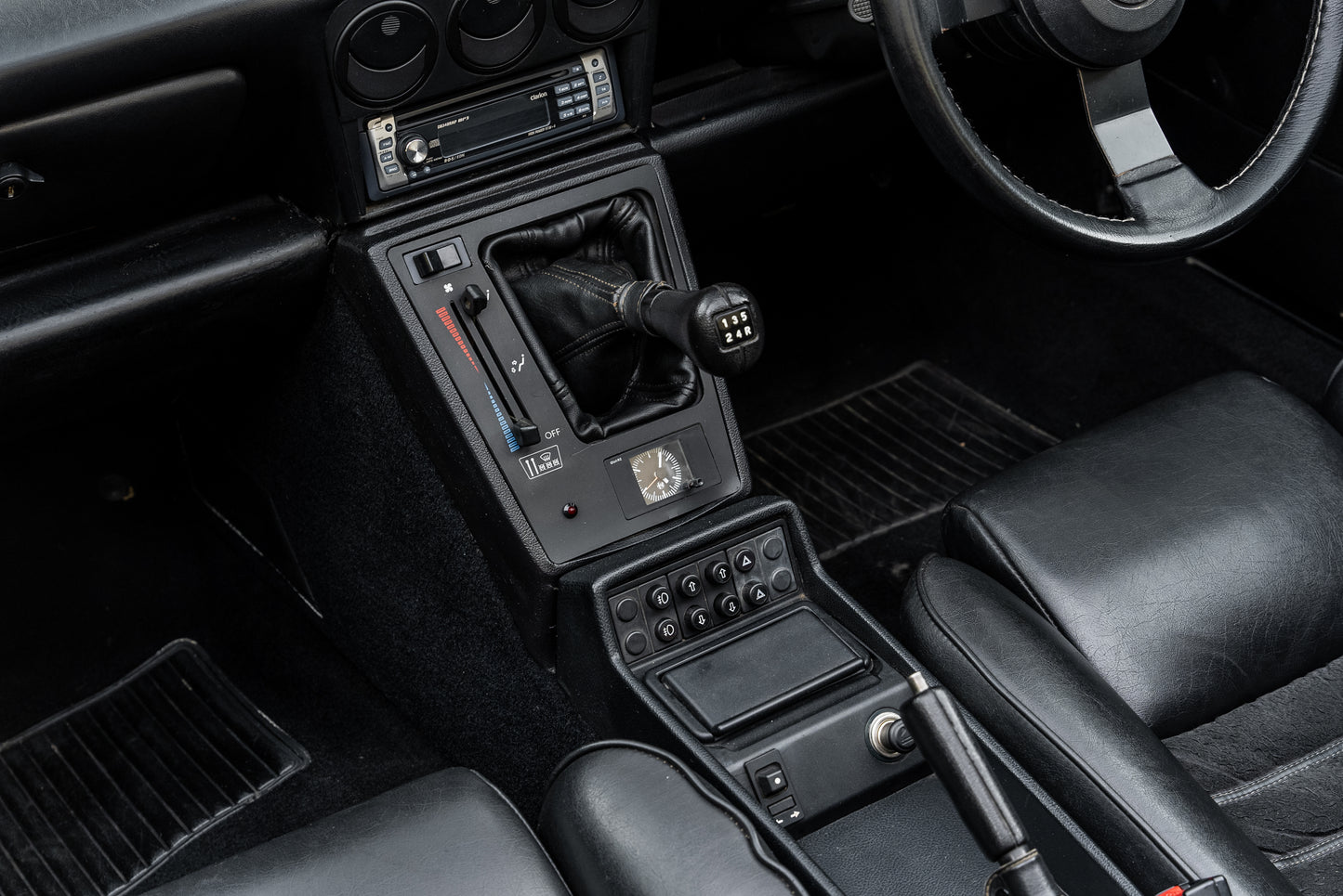 1992 Alfa Romeo 2000 Spider Veloce Series 4