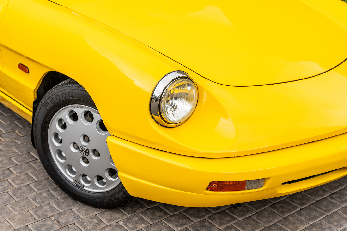 1992 Alfa Romeo 2000 Spider Veloce Series 4