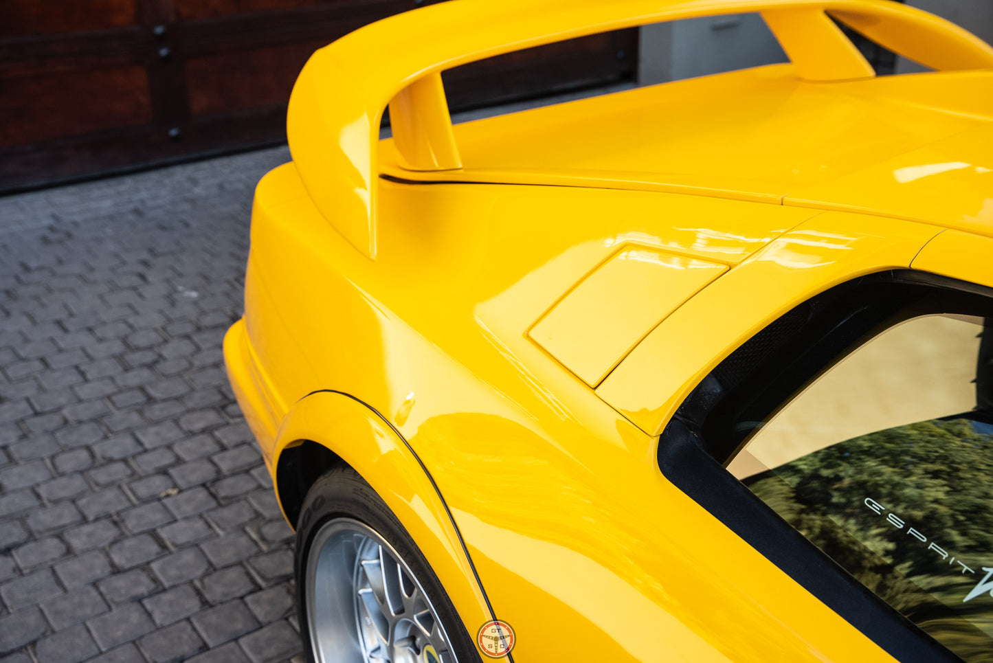 2002 Lotus Esprit V8