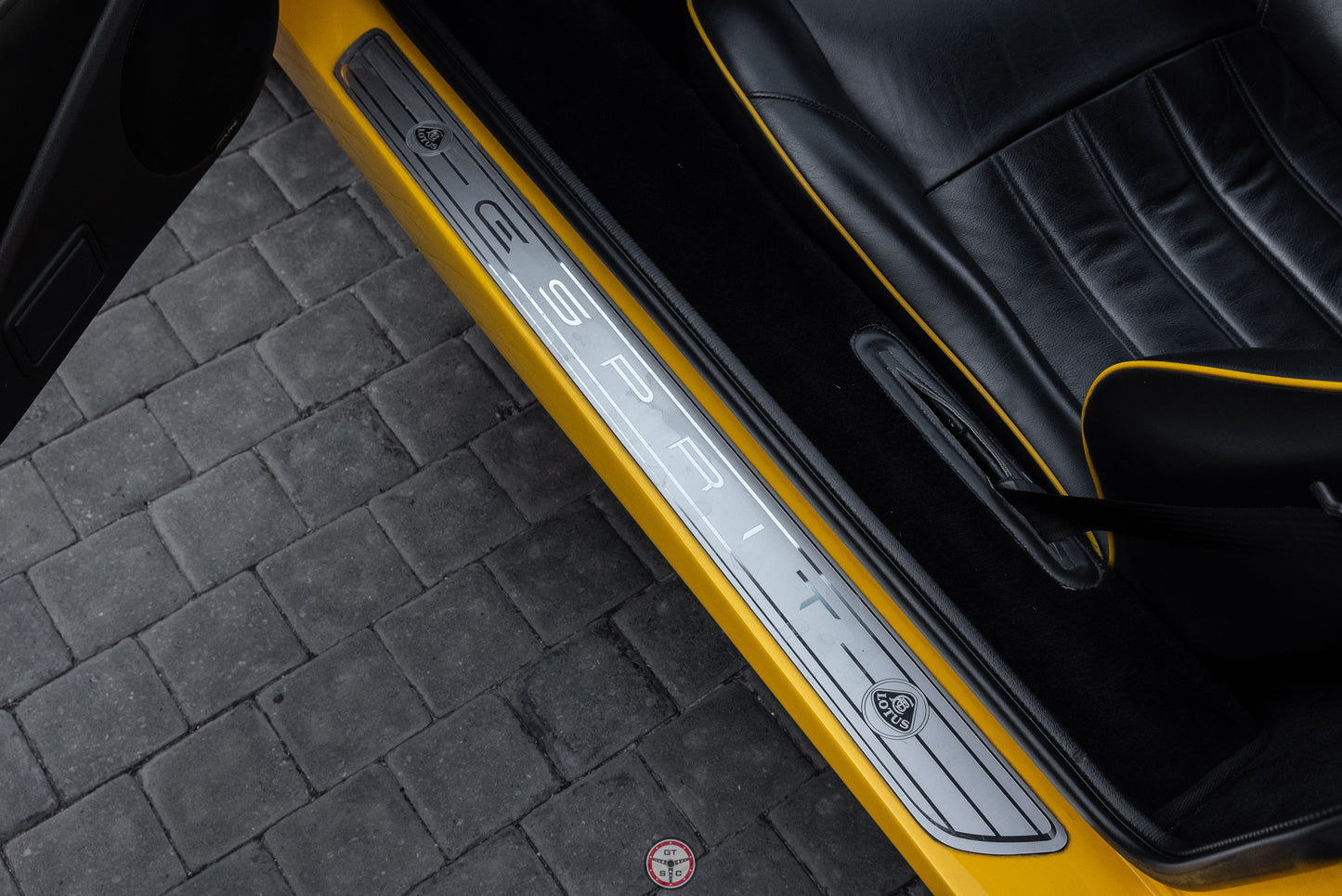 2002 Lotus Esprit V8