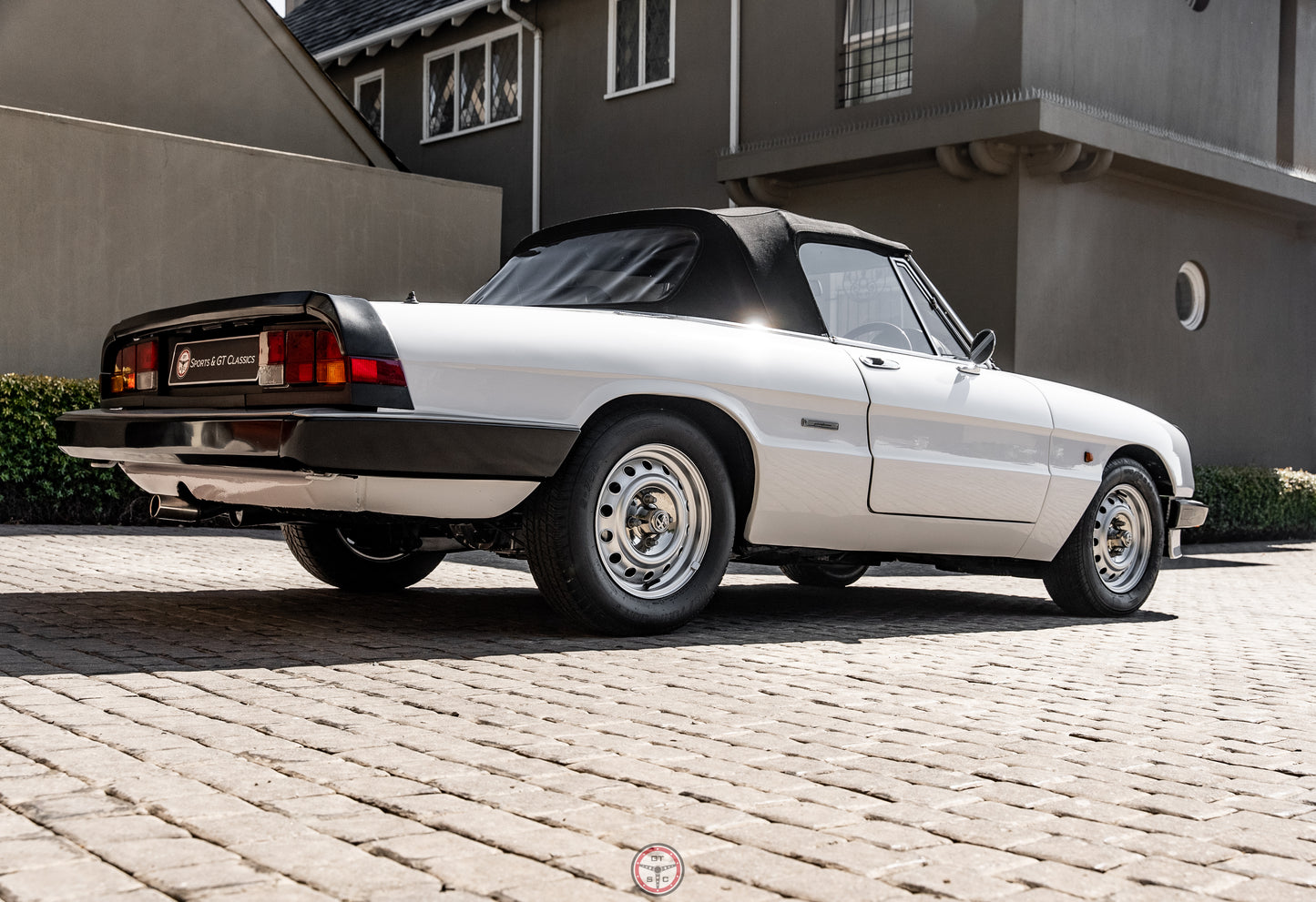 1988 Alfa Romeo 2000 Spider Veloce Series 3