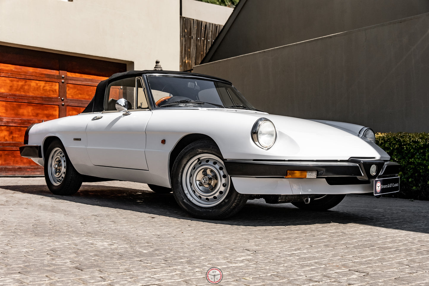1988 Alfa Romeo 2000 Spider Veloce Series 3