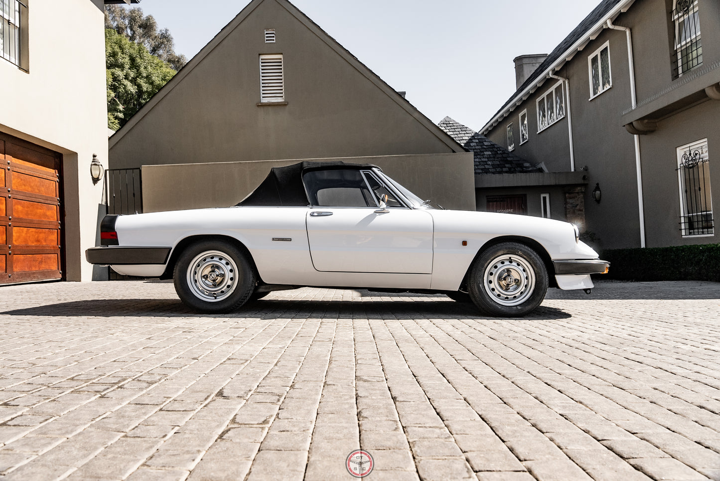 1988 Alfa Romeo 2000 Spider Veloce Series 3