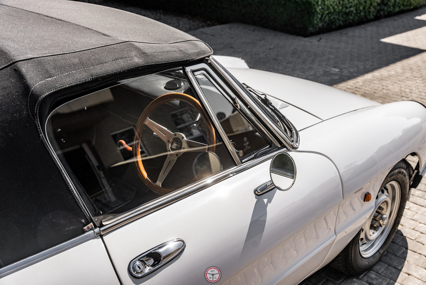 1988 Alfa Romeo 2000 Spider Veloce Series 3