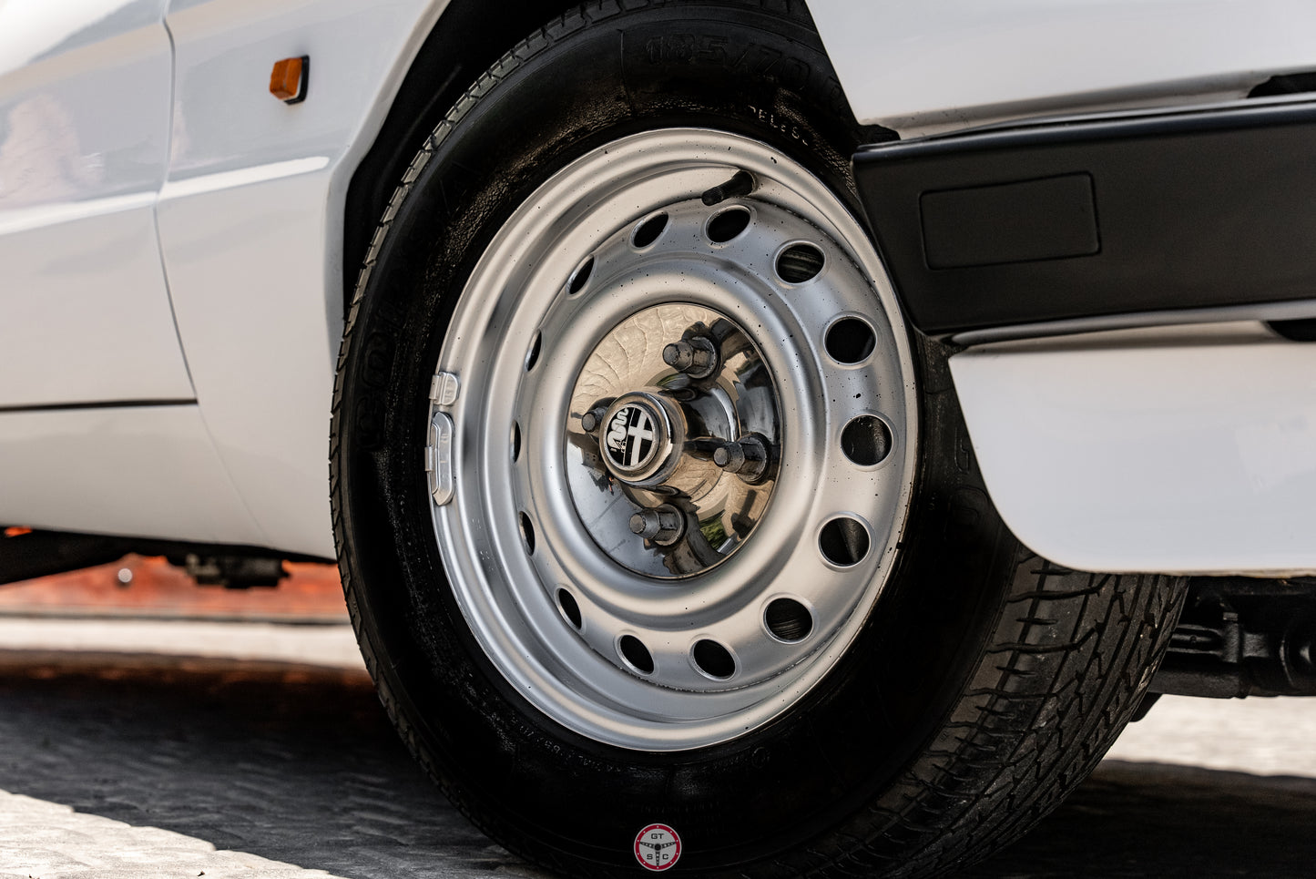 1988 Alfa Romeo 2000 Spider Veloce Series 3