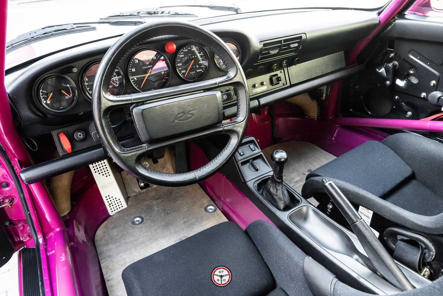 Porsche 964 RS NGT M003
