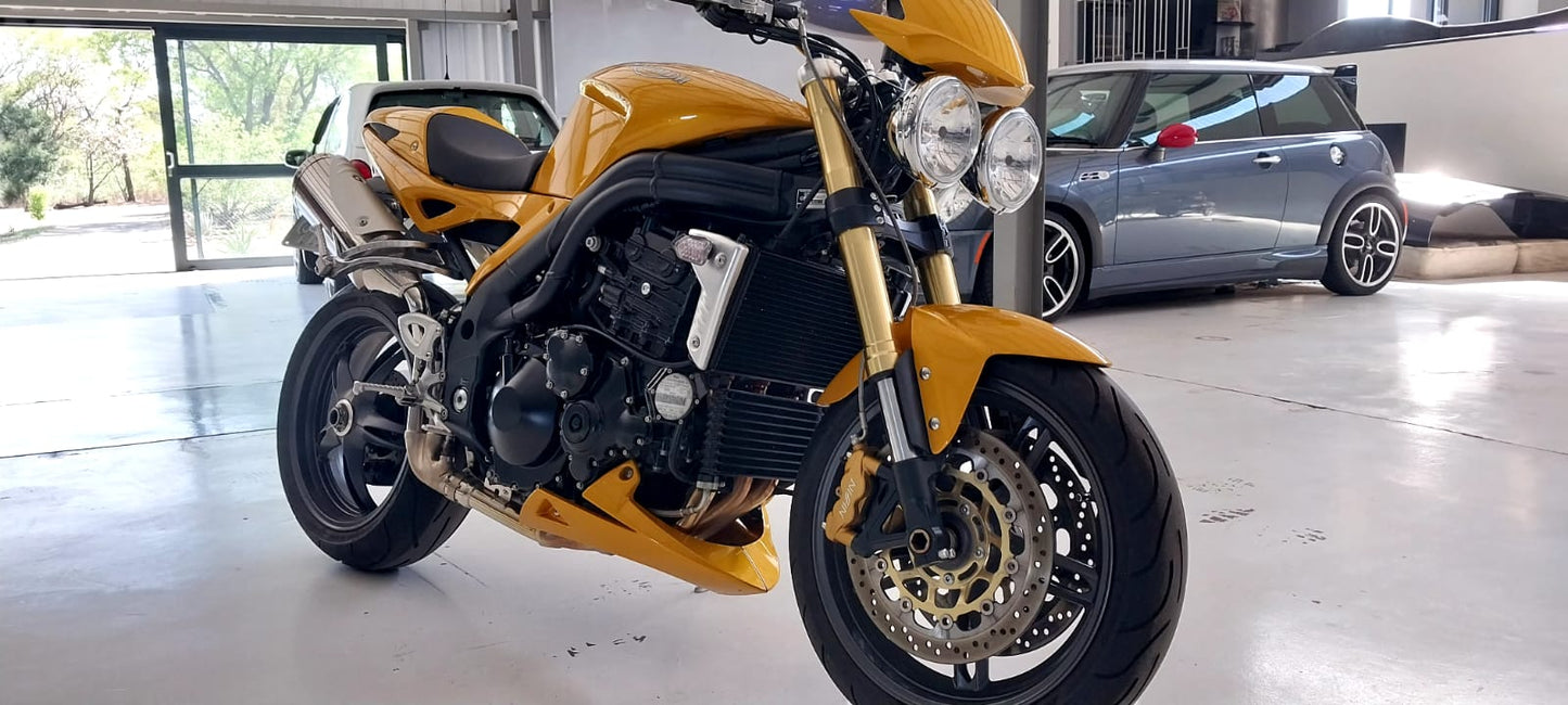 2005 Triumph Triple 1050 (delivery mileage)